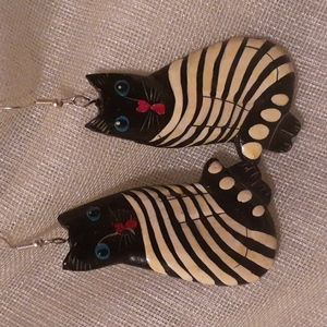 Vintage handpainted Cat earrings #264